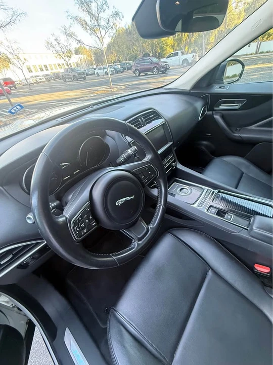 2019 Jaguar F-Pace - Image 16 of 16