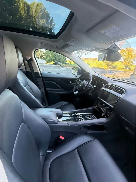 2019 Jaguar F-Pace - Image 12 of 16