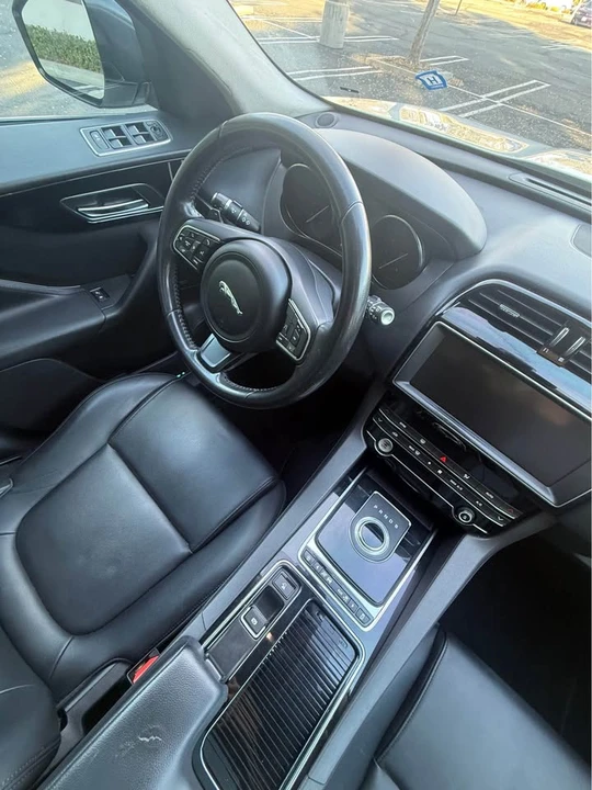2019 Jaguar F-Pace - Image 11 of 16