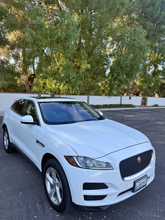 2019 Jaguar F-Pace - Image 2 of 16