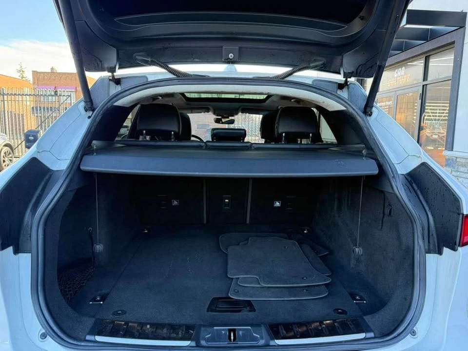 2019 Jaguar F-Pace - Image 13 of 15