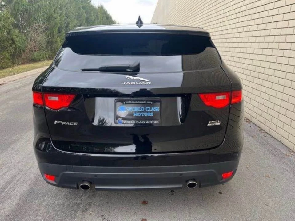2019 Jaguar F-Pace - Image 2 of 3