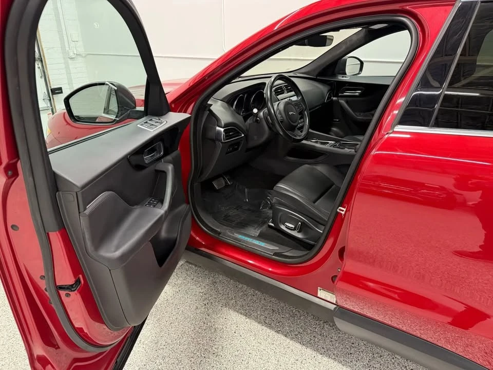 2019 Jaguar F-Pace - Image 12 of 20