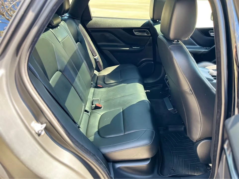 2019 Jaguar F-Pace - Image 18 of 20