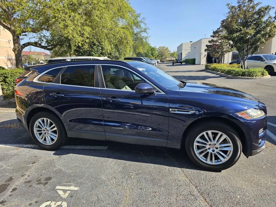 2019 Jaguar F-Pace - Image 3 of 10