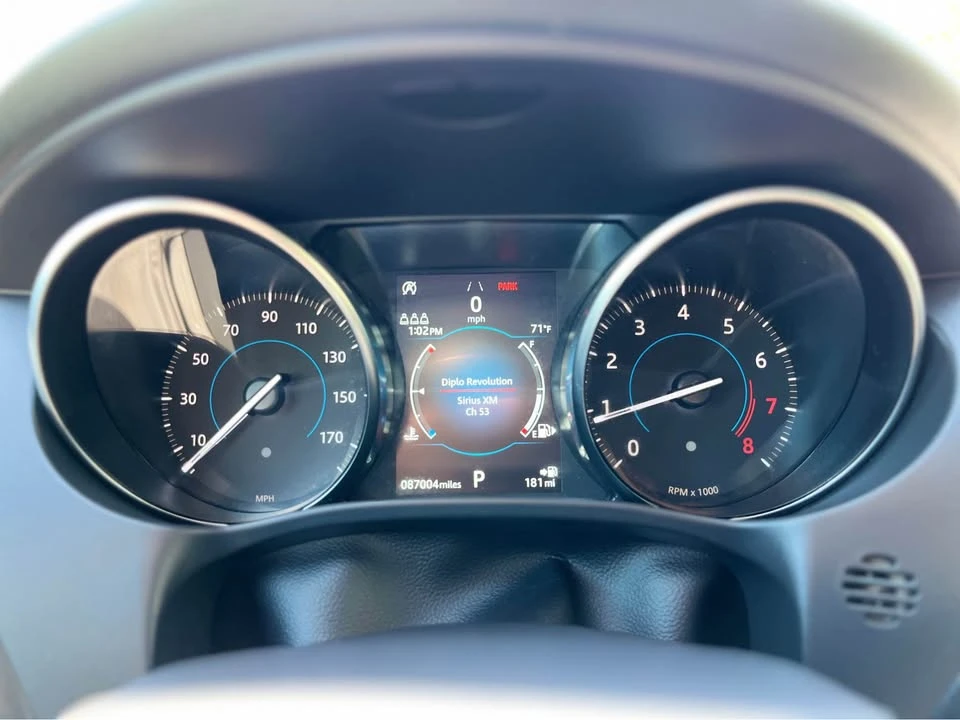 2019 Jaguar F-Pace - Image 11 of 20