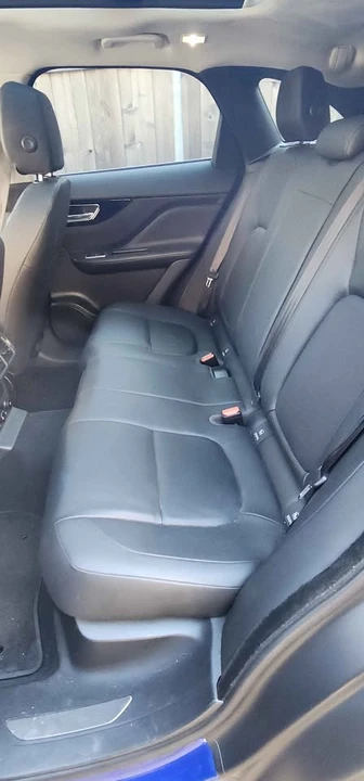 2019 Jaguar F-Pace - Image 10 of 11