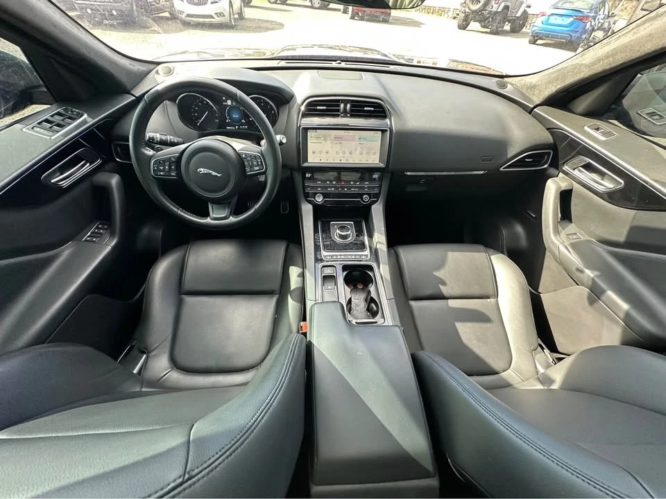 2019 Jaguar F-Pace - Image 8 of 14