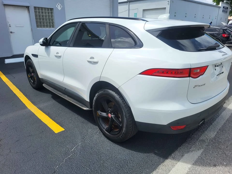 2019 Jaguar F-Pace - Image 3 of 12