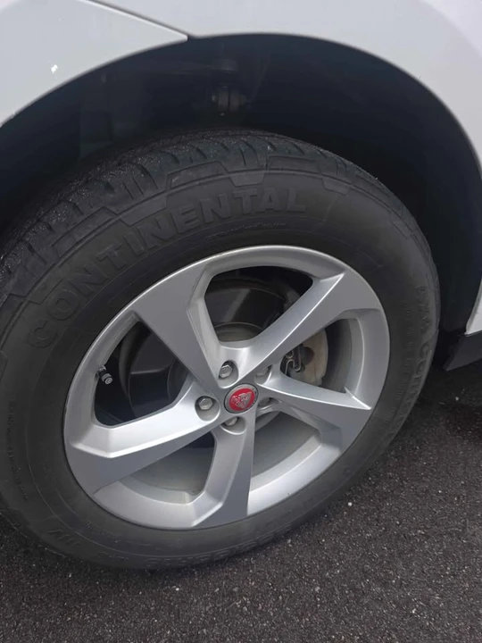 2019 Jaguar F-Pace - Image 7 of 20