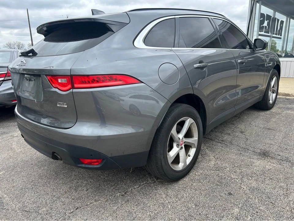 2019 Jaguar F-Pace - Image 4 of 10