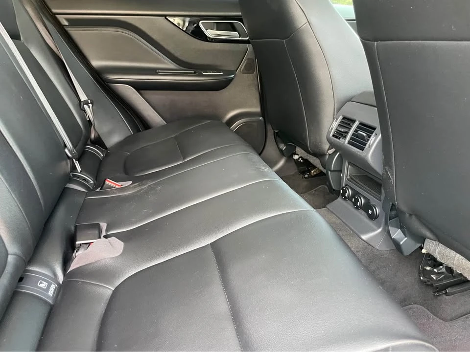 2019 Jaguar F-Pace - Image 16 of 20
