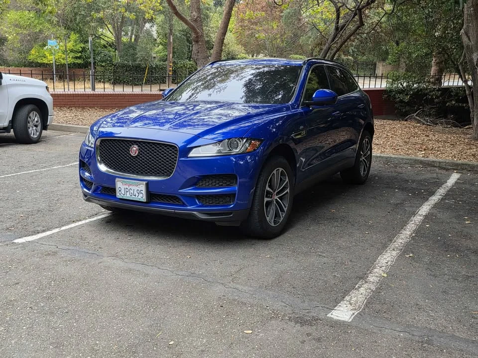 2019 Jaguar F-Pace - Image 2 of 7