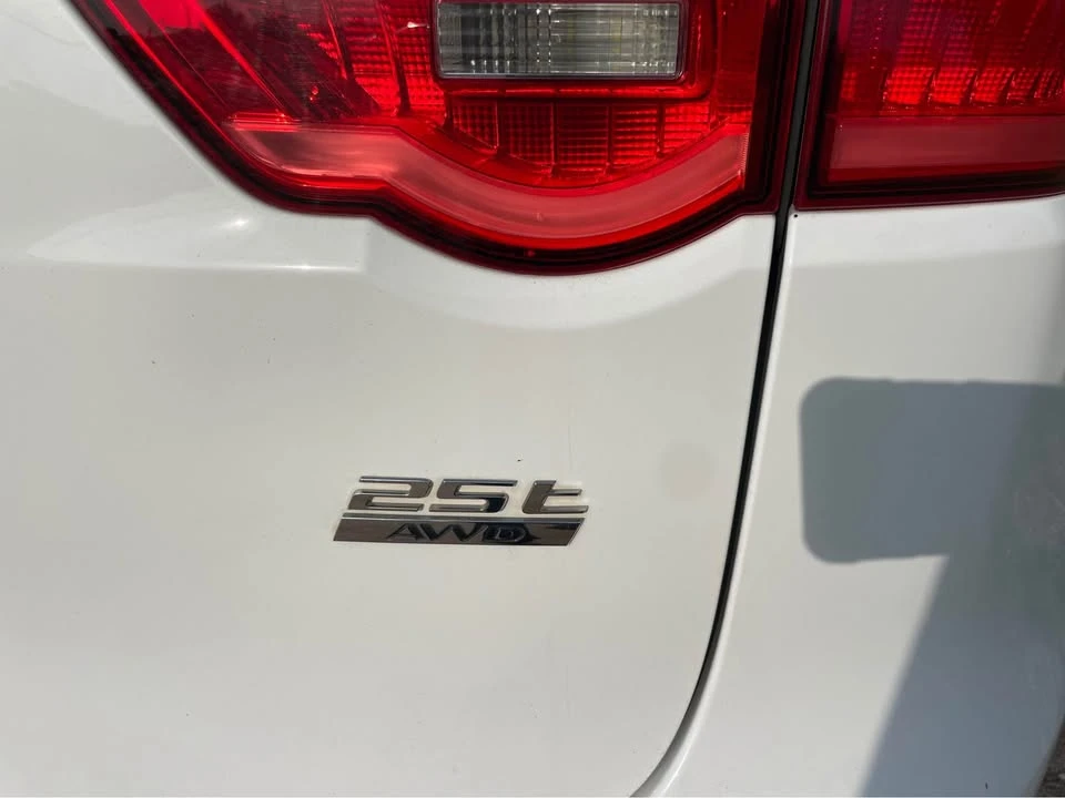 2019 Jaguar F-Pace - Image 3 of 20