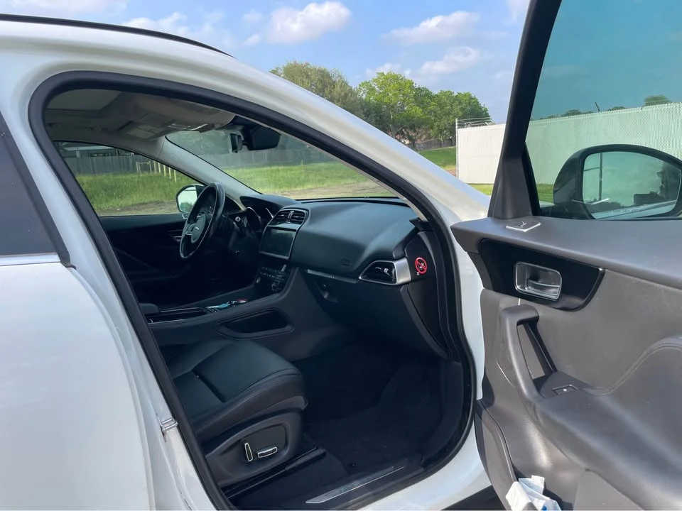 2019 Jaguar F-Pace - Image 12 of 20