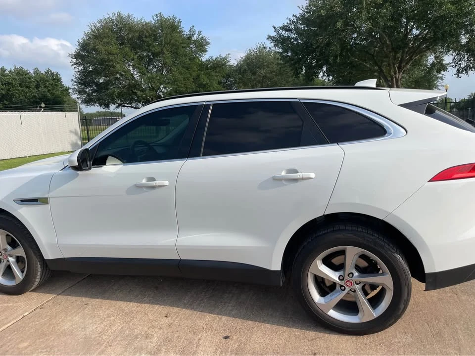2019 Jaguar F-Pace - Image 10 of 20