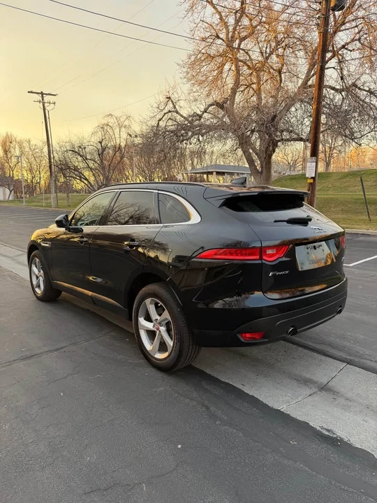 2019 Jaguar F-Pace - Image 7 of 15