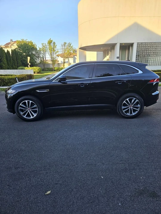 2019 Jaguar F-Pace - Image 2 of 16