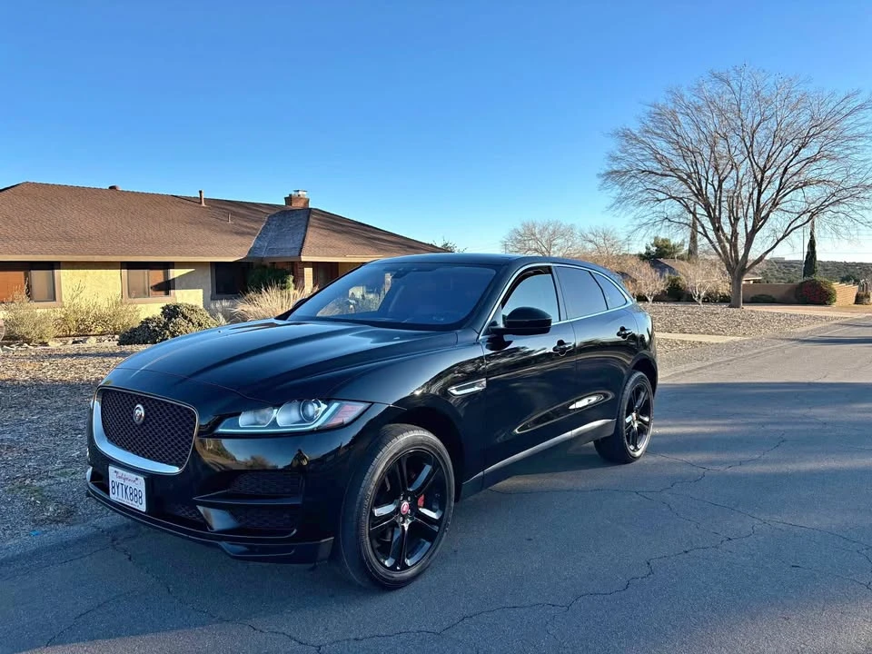 2019 Jaguar F-Pace - Image 2 of 18
