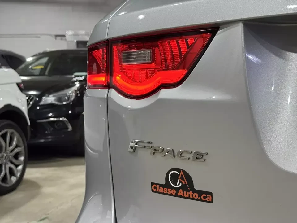 2019 Jaguar F-Pace - Image 8 of 17