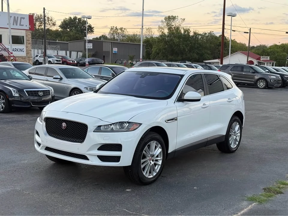 2019 Jaguar F-Pace - Image 3 of 20