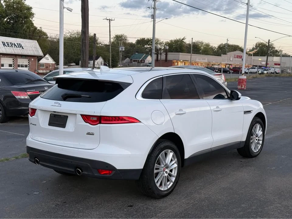 2019 Jaguar F-Pace - Image 6 of 20