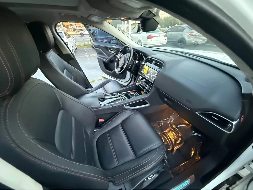 2019 Jaguar F-Pace - Image 14 of 20