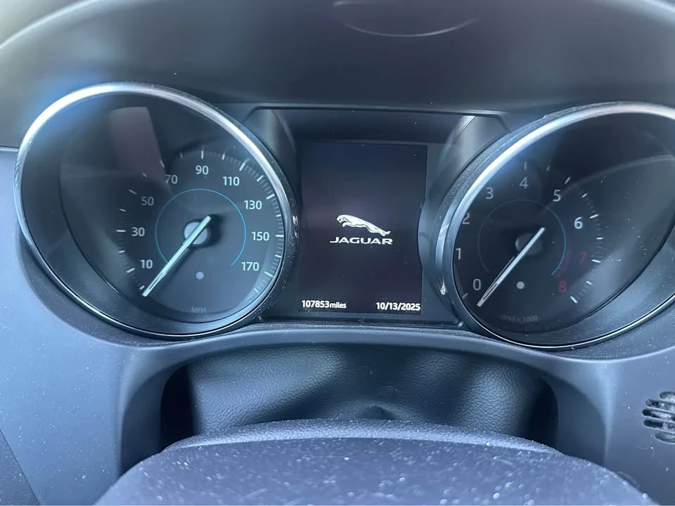 2019 Jaguar F-Pace - Image 7 of 8