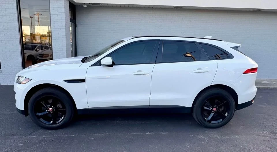 2019 Jaguar F-Pace - Image 4 of 20