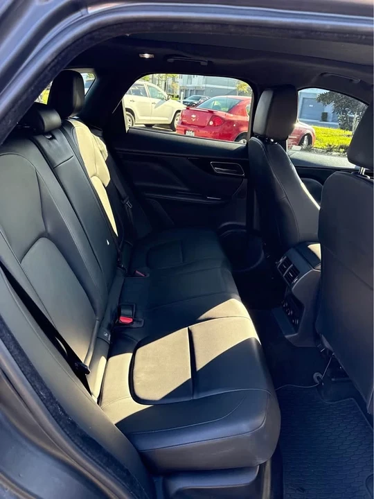2019 Jaguar F-Pace - Image 7 of 15