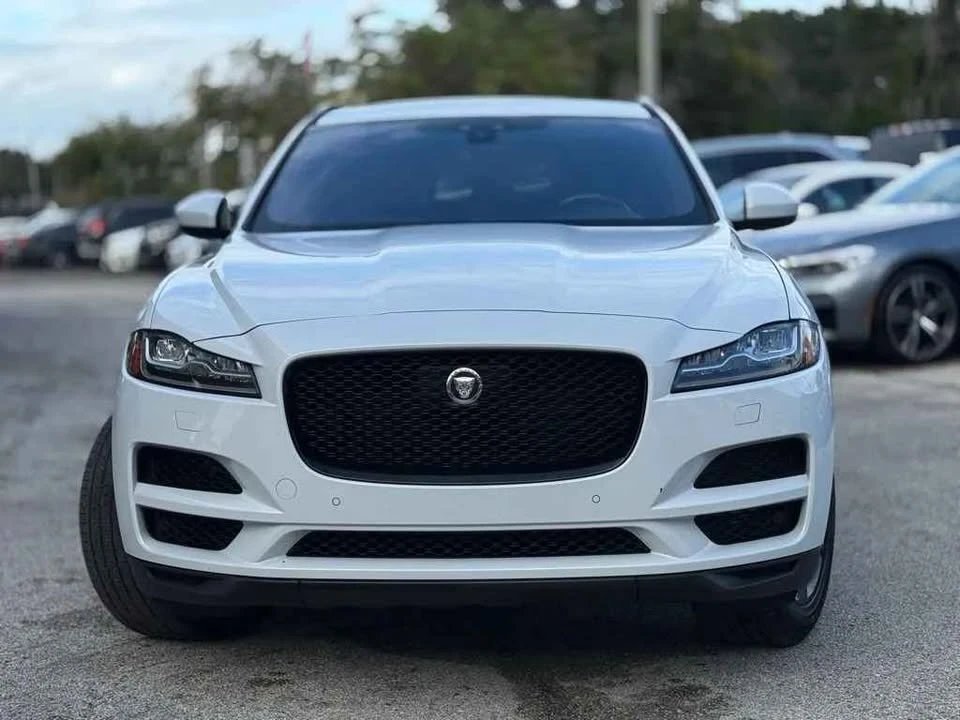 2019 Jaguar F-Pace - Image 6 of 17