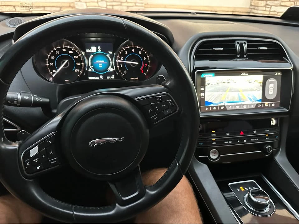2019 Jaguar F-Pace - Image 19 of 19