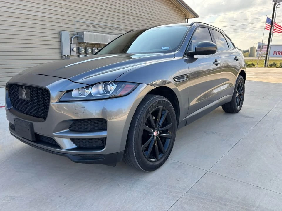 2019 Jaguar F-Pace - Image 5 of 18