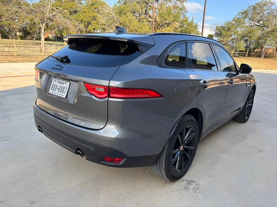 2019 Jaguar F-Pace - Image 8 of 18