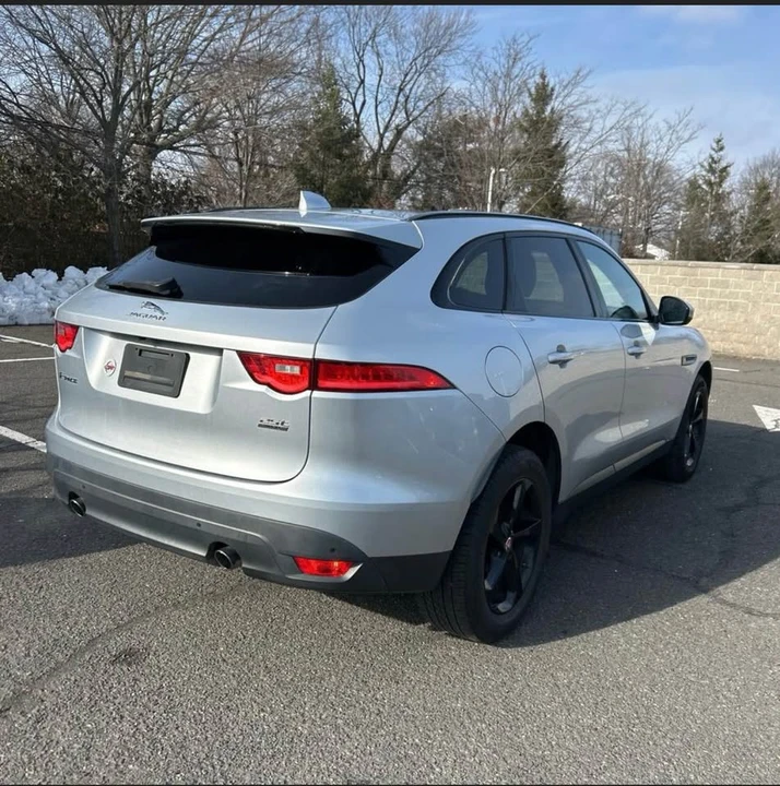 2019 Jaguar F-Pace - Image 4 of 16