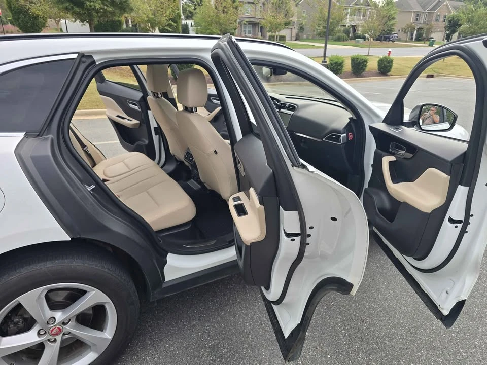 2019 Jaguar F-Pace - Image 8 of 16