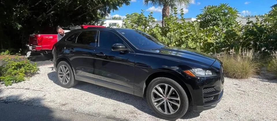 2019 Jaguar F-Pace - Image 2 of 6