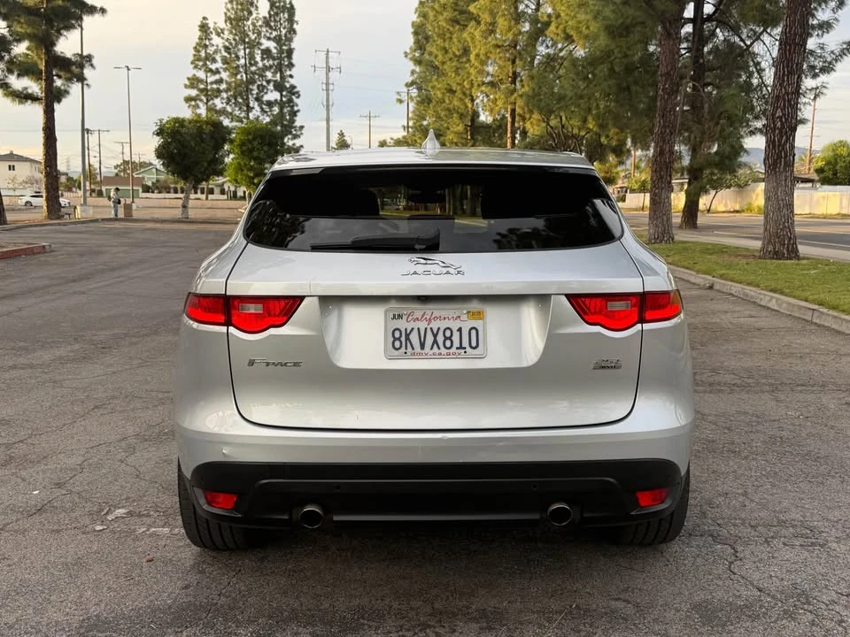 2019 Jaguar F-Pace - Image 18 of 19