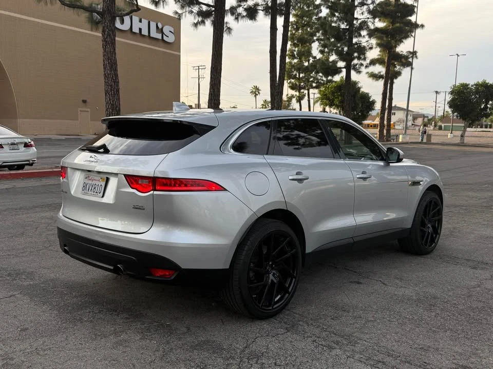2019 Jaguar F-Pace - Image 3 of 19