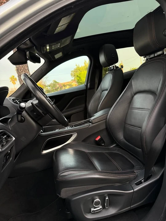 2019 Jaguar F-Pace - Image 6 of 19