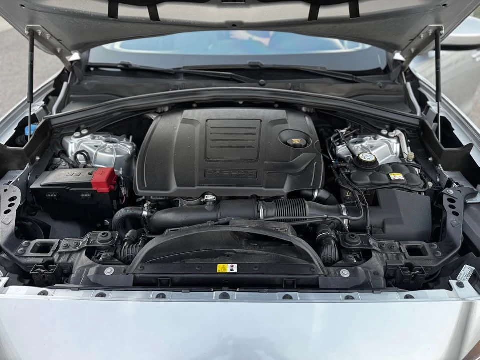 2019 Jaguar F-Pace - Image 7 of 13