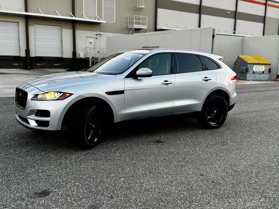 2019 Jaguar F-Pace - Image 5 of 13