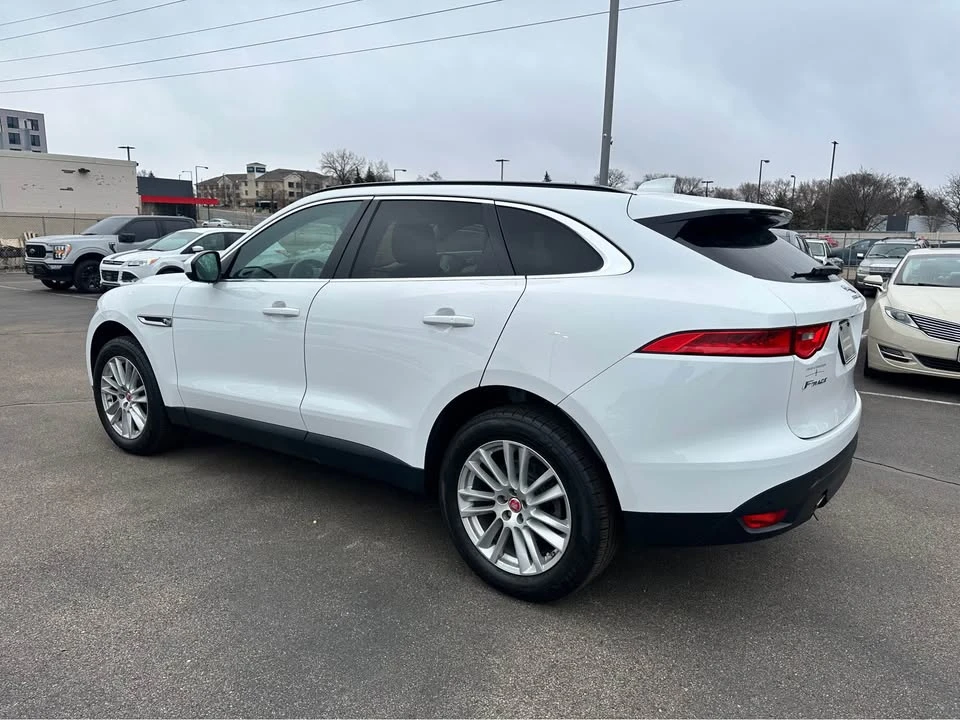 2019 Jaguar F-Pace - Image 4 of 12