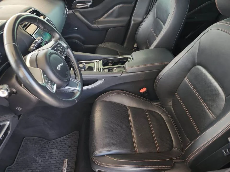 2019 Jaguar F-Pace - Image 4 of 19