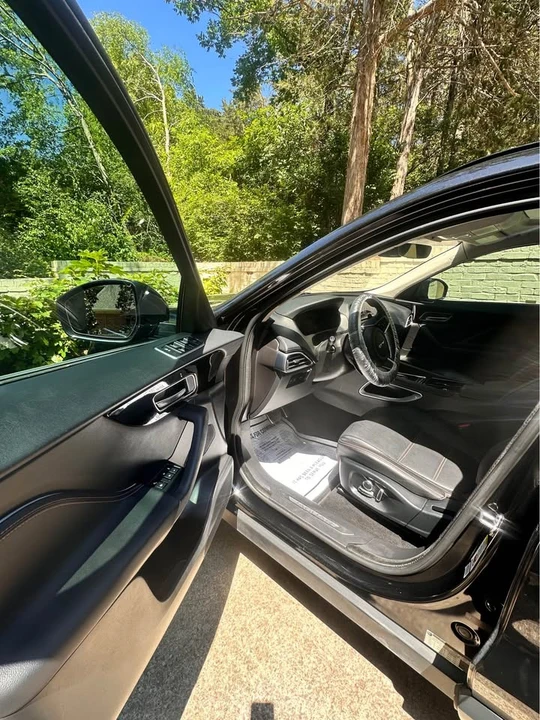 2019 Jaguar F-Pace - Image 11 of 20