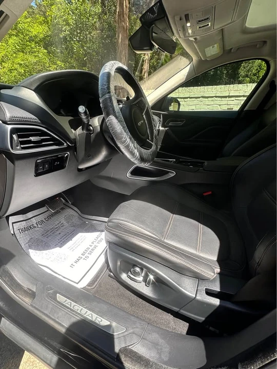 2019 Jaguar F-Pace - Image 12 of 20