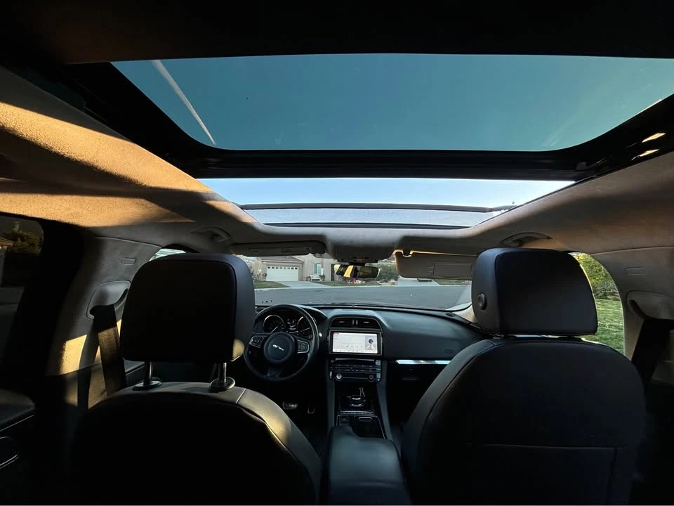 2019 Jaguar F-Pace - Image 12 of 20