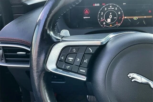 2019 Jaguar F-Pace - Image 10 of 16
