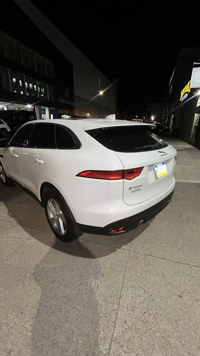 2019 Jaguar F-Pace - Image 9 of 11