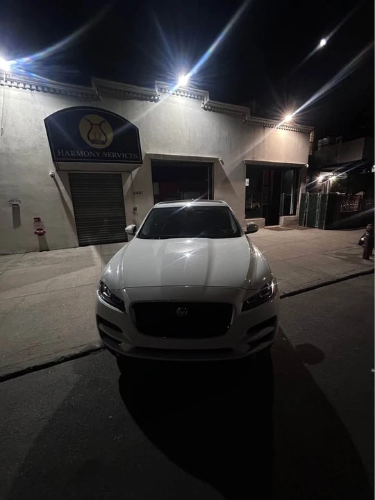 2019 Jaguar F-Pace - Image 3 of 11
